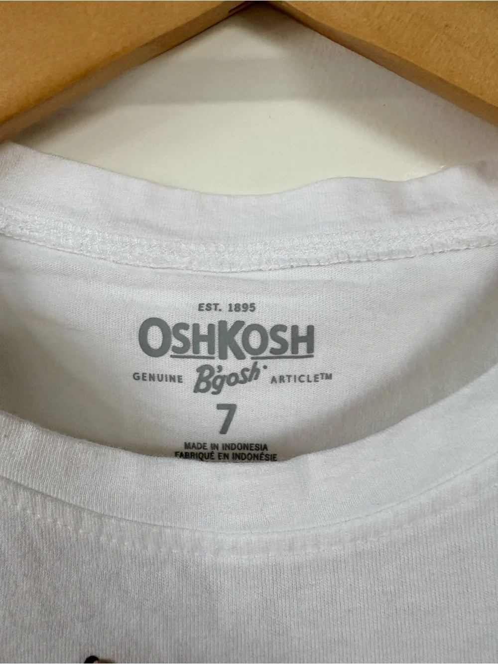 Oshkosh Happy birthday- Sequin Cupcake Graphic Tee - Multicolor - size‎ 7